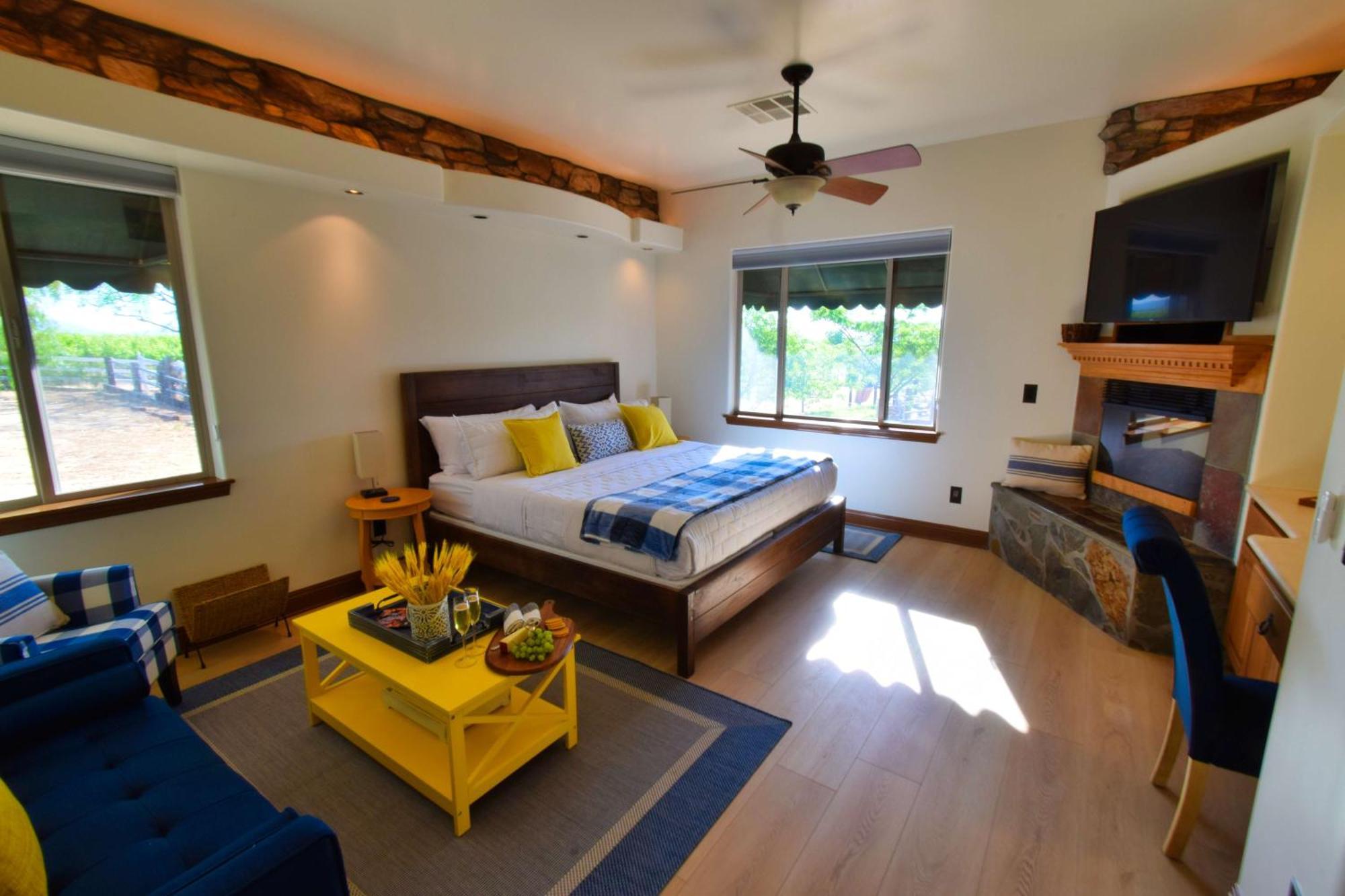 Hotel Peppertree Lane Ranch -- Seven-Acre Ranch In The Heart Of Wine Country à Temecula Extérieur photo