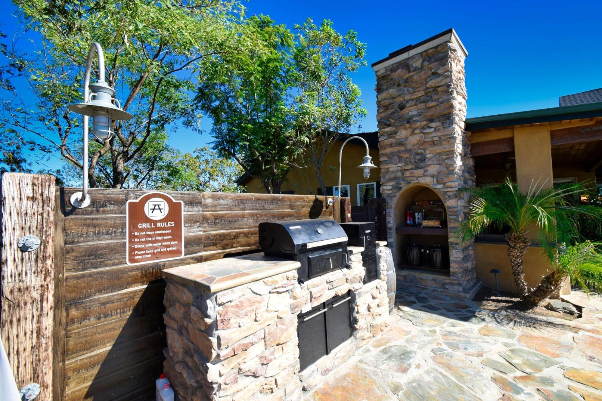 Hotel Peppertree Lane Ranch -- Seven-Acre Ranch In The Heart Of Wine Country à Temecula Extérieur photo