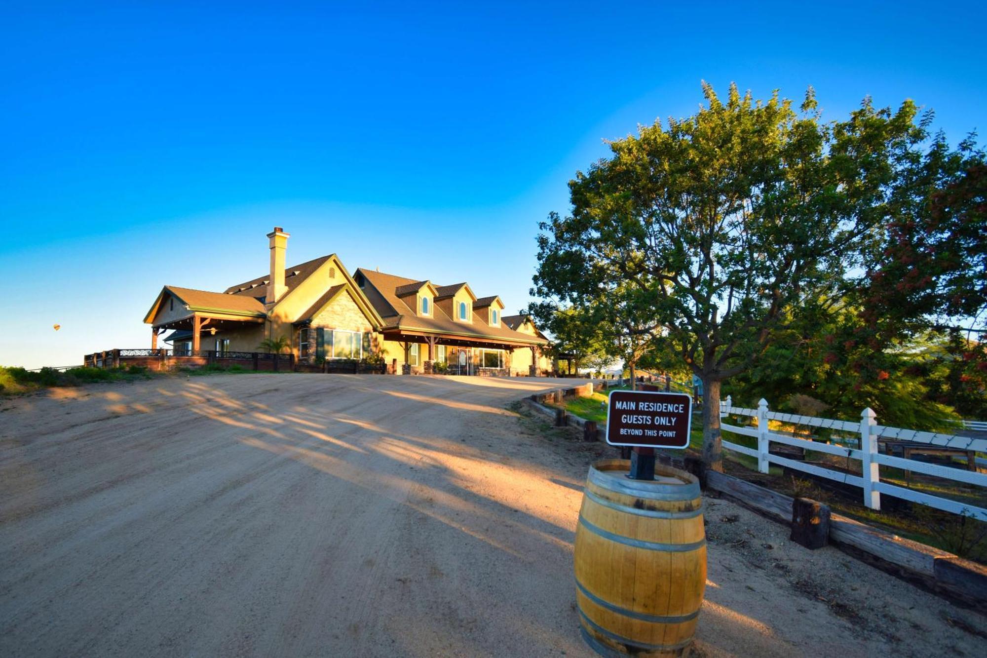 Hotel Peppertree Lane Ranch -- Seven-Acre Ranch In The Heart Of Wine Country à Temecula Extérieur photo